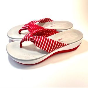 Arla Glison Clarks Cloudsteppers Red White polka dot stripes Size 7 Medium